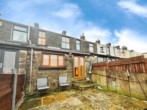 Rear- click for photo gallery